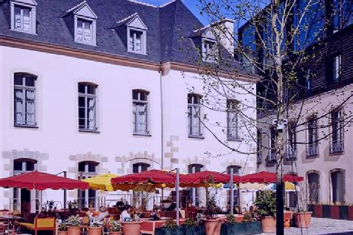 Sage, 34 — Escort in Le Tronchet, France