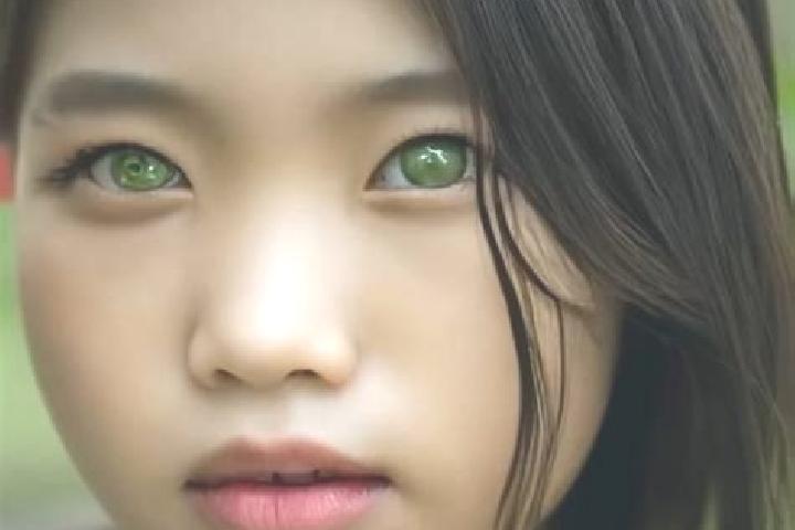 Sage, 35, a chestnut green-eyed asian companion based in Pomi. Offering Party Girl, Roleplay, 69, Domination. Available for incall and outcall, day and eveni...