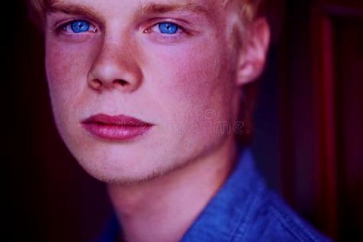 Sage, 38, a blonde blue-eyed mixed companion based in Carino. Offering Couples, Deep French Kissing, Striptease, Prostate Massage, CIM. Available for incall ...