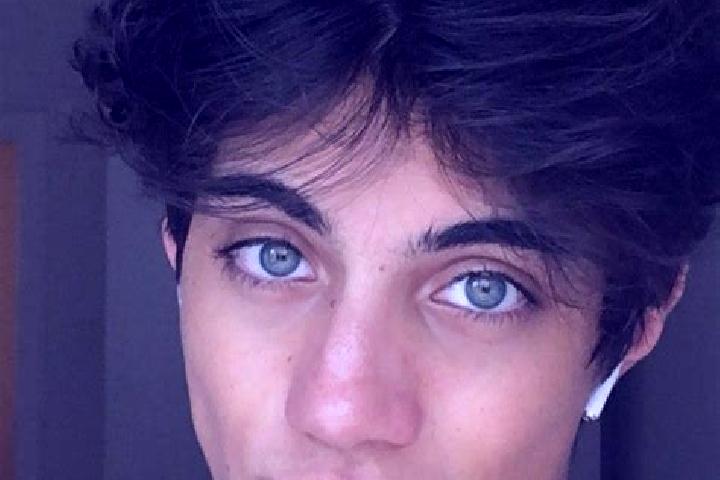 Sage, 38, a chestnut dark-eyed caucasian companion based in Lyubytino. Offering Duos, Massage, Domination, Prostate Massage. Available for incall and outcall...