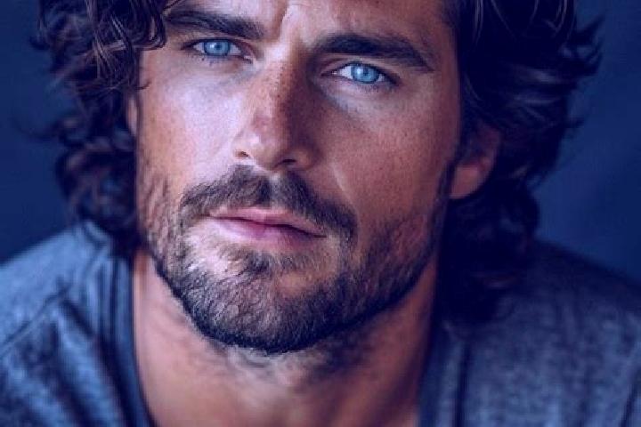 Sage, 39, a red grey-eyed caucasian companion based in Touros. Offering Tantra, 69. Available for incall and outcall, day and evening dates.