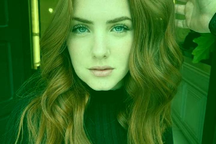 Scarlett, 20, a auburn blue-eyed mixed companion based in Lebakmasjid. Offering Massage, 69, Couples. Available for incall and outcall, day and evening dates.