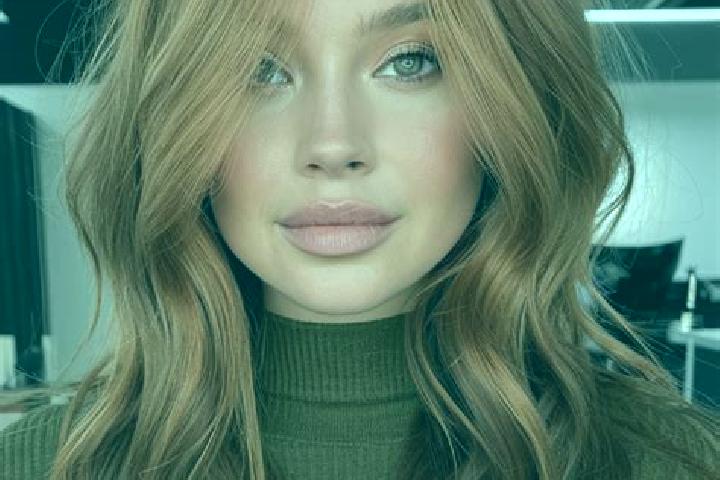 Scarlett, 20, a auburn brown-eyed slavic companion based in Deza. Offering Roleplay, Duos, CIM, Massage. Available for incall and outcall, day and evening da...