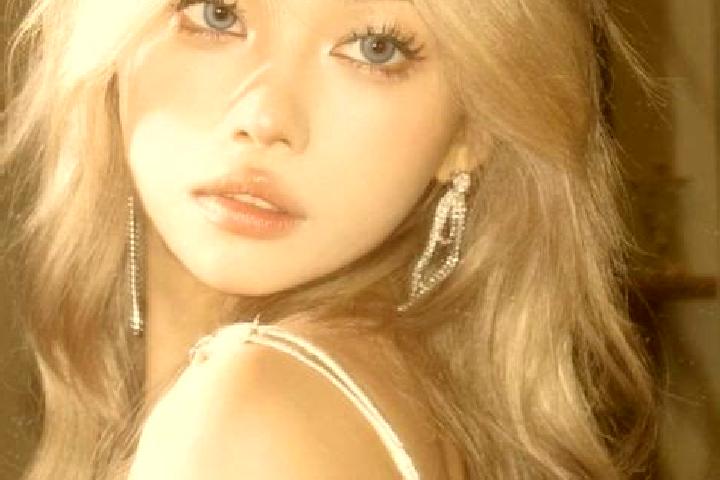 Scarlett, 20, a blonde brown-eyed asian companion based in Stella. Offering Travel Companion, Erotic Massage, Couples. Available for incall and outcall, over...
