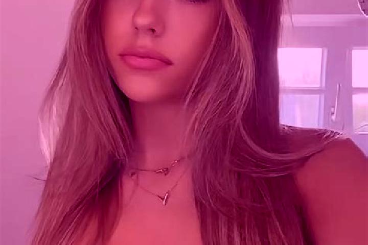 Scarlett, 20, a dark blonde brown-eyed slavic companion based in Villanueva de los Caballeros. Offering Overnight, CIM, Roleplay, Massage. Available for inca...