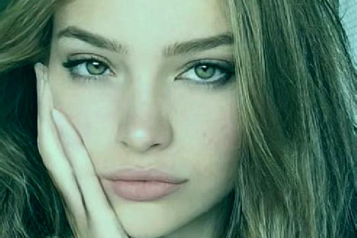 Scarlett, 20, a dark blonde dark-eyed ebony companion based in Laureana Cilento. Offering Fetish, Girlfriend Experience, Travel Companion, Party Girl. Availa...