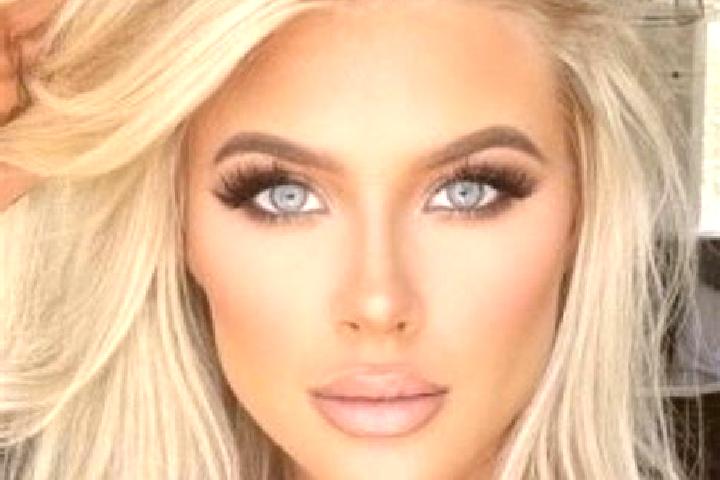 Scarlett, 20, a platinum blonde brown-eyed middle eastern companion based in Najran. Offering Dinner Date, Duos, 69, Erotic Massage. Available for incall and...