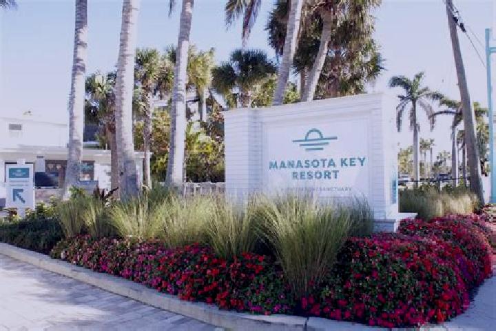 Scarlett, 20, a red dark-eyed mixed companion based in Manasota Key. Offering Travel Companion, CIM, Massage, 69. Available for incall and outcall, day and e...