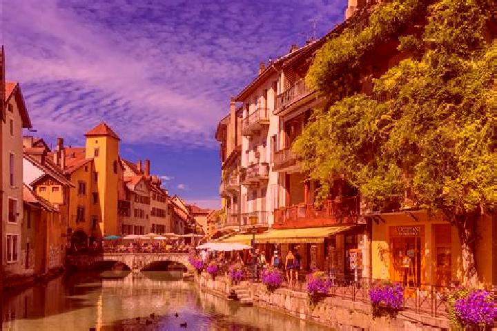 Scarlett, 20 — Escort in Luray, France