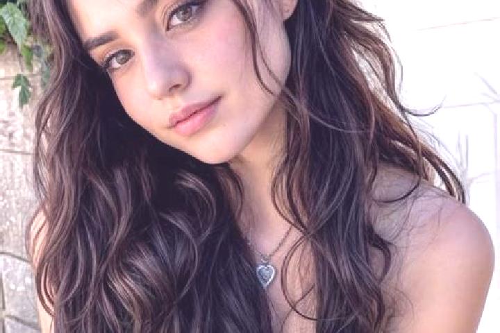 Scarlett, 21, a brunette hazel-eyed middle eastern companion based in Mohoneras. Offering BDSM, A-Level, Roleplay. Available for incall and outcall, overnigh...