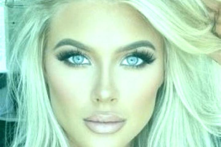 Scarlett, 21, a platinum blonde blue-eyed ebony companion based in La Fontenelle. Offering A-Level, Dinner Date, Prostate Massage, Travel Companion. Availabl...