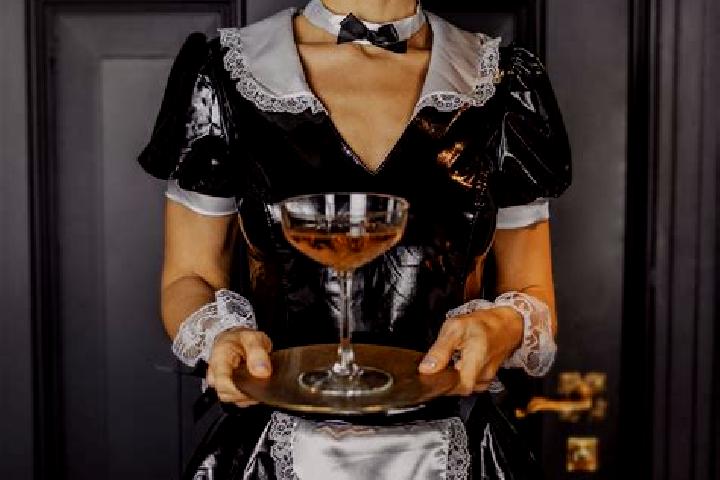Scarlett, 21, a red dark-eyed caucasian companion based in Yae Paw Thaung. Offering BDSM, Fetish, Striptease, GFE. Available for incall and outcall, day and ...