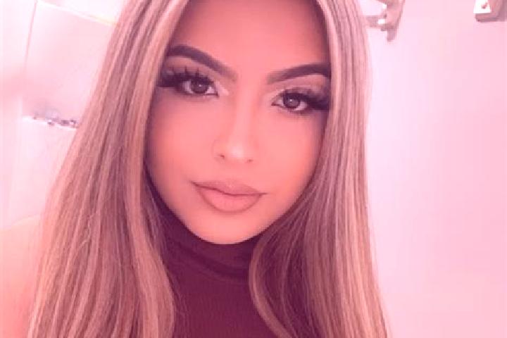 Scarlett, 22, a blonde dark-eyed latina companion based in Fern Prairie. Offering Fetish, 69, Girlfriend Experience, Roleplay. Available for incall and outca...