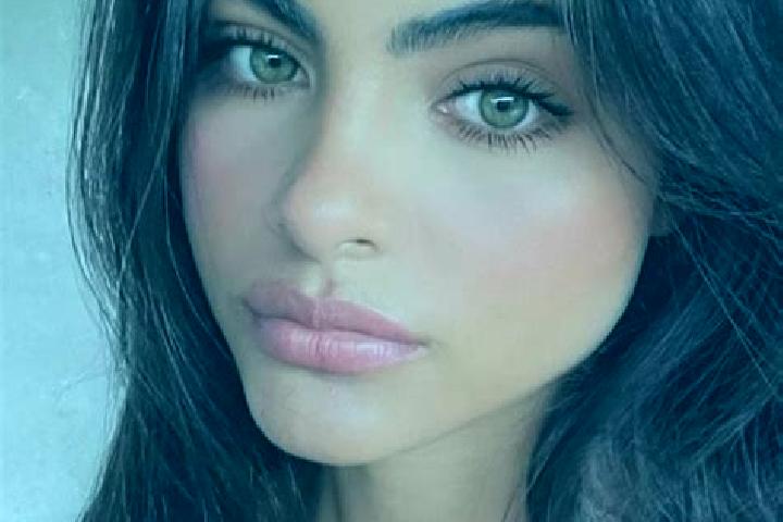 Scarlett, 22, a brunette brown-eyed indian companion based in Santo Domingo Yojovi. Offering BDSM, Tantra. Available for incall and outcall, overnight bookin...