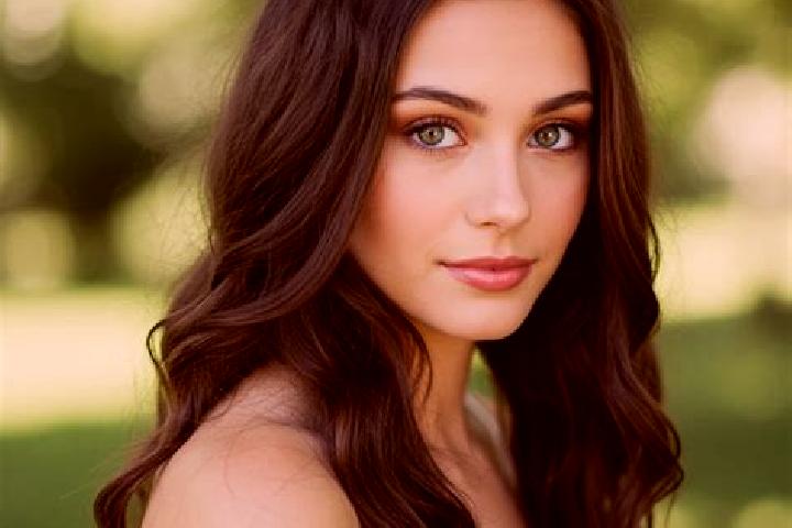 Scarlett, 22, a brunette hazel-eyed mediterranean companion based in Weriagar. Offering Girlfriend Experience, Travel Companion, Overnight. Available for inc...