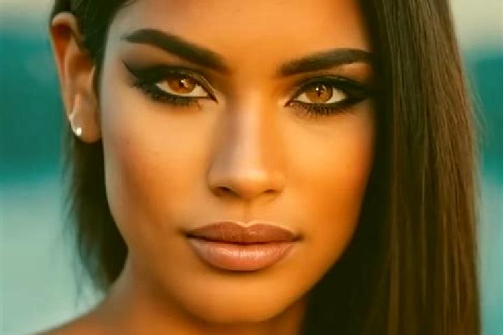 Scarlett, 23, a red grey-eyed latina companion based in Sukamukti. Offering GFE, Striptease, Tantra, Couples. Available for incall and outcall, day and eveni...
