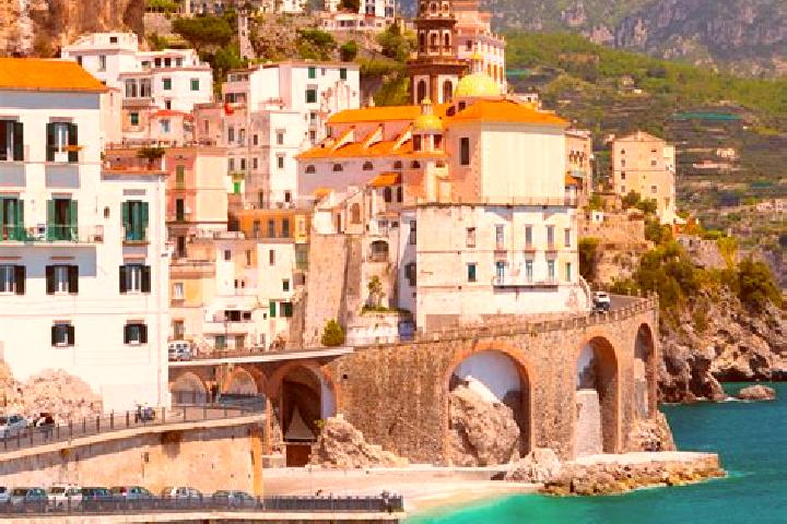 Scarlett, 23 — Escort in Cerone, Italy
