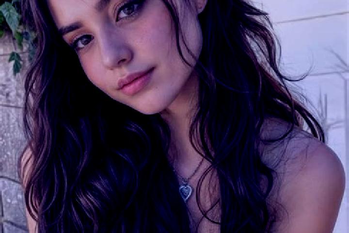 Scarlett, 25, a black hazel-eyed mixed companion based in Ciriaco. Offering Roleplay, Striptease, Massage, Fetish. Available for incall and outcall, overnigh...