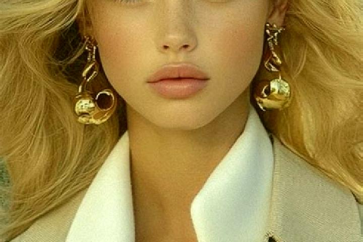 Scarlett, 25, a blonde amber-eyed caucasian companion based in La Sarrosa. Offering Prostate Massage, Travel Companion, Fetish, Striptease, Deep French Kissi...