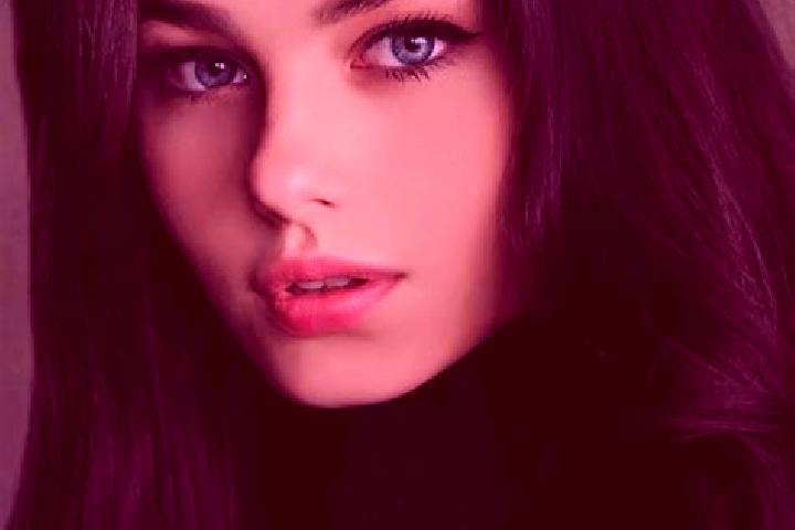 Scarlett, 25, a brunette dark-eyed caucasian companion based in Edaccheri. Offering Deep French Kissing, Massage, Fetish. Available for incall and outcall, o...