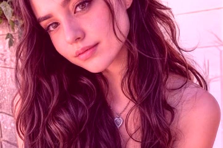 Scarlett, 25, a brunette hazel-eyed slavic companion based in Prado. Offering Couples, CIM, Striptease, Duos. Available for incall and outcall, overnight boo...