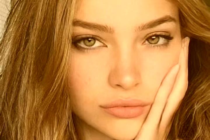 Scarlett, 25, a dark blonde hazel-eyed mixed companion based in Kan Beit. Offering A-Level, Tantra, GFE. Available for incall and outcall, day and evening da...