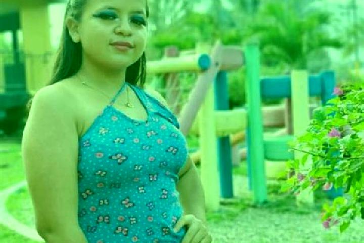 Scarlett, 25 — Escort in Agua Blanca Sur, Honduras
