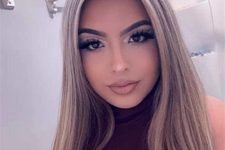 Scarlett, 26, a blonde dark-eyed latina companion based in Duhort-Bachen. Offering Massage, Domination, Prostate Massage, GFE. Available for incall and outca...