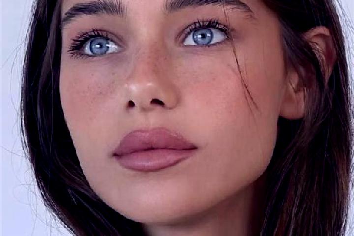 Scarlett, 26, a brunette brown-eyed caucasian companion based in Sambava. Offering A-Level, CIM, Dinner Date, Deep French Kissing, Tantra. Available for inca...