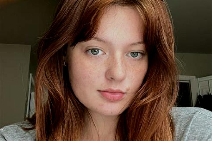 Scarlett, 26, a red grey-eyed mediterranean companion based in Pacol. Offering Erotic Massage, A-Level, 69, OWO, Deep French Kissing. Available for incall an...