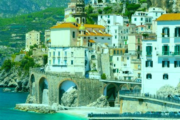 Scarlett, 26 — Escort in Falvaterra, Italy