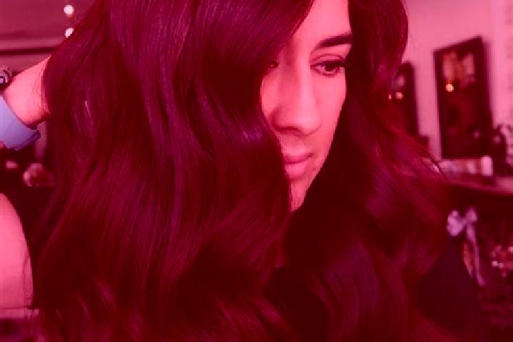 Scarlett, 27, a auburn dark-eyed european companion based in Munnerstadt. Offering Prostate Massage, GFE, Dinner Date, Tantra. Available for incall and outca...