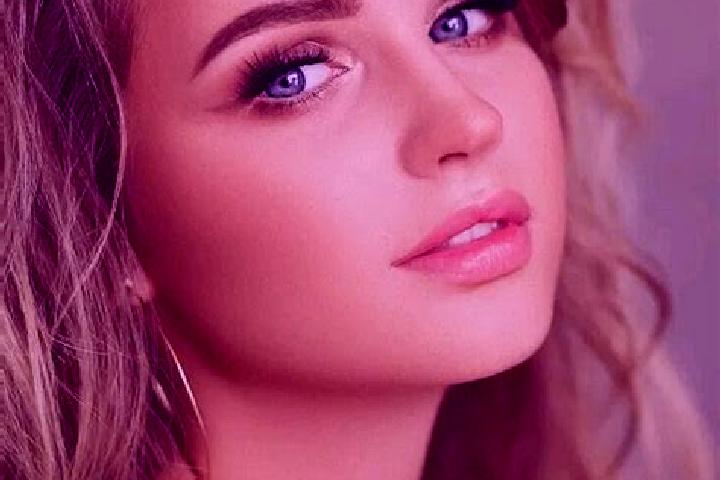 Scarlett, 27, a dark blonde blue-eyed mediterranean companion based in Camlihemsin. Offering Fetish, Prostate Massage, Striptease, Domination. Available for ...