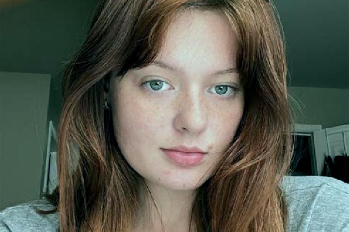 Scarlett, 27, a red green-eyed mixed companion based in Medrzechow. Offering 69, Tantra, Massage. Available for incall and outcall, overnight bookings availa...