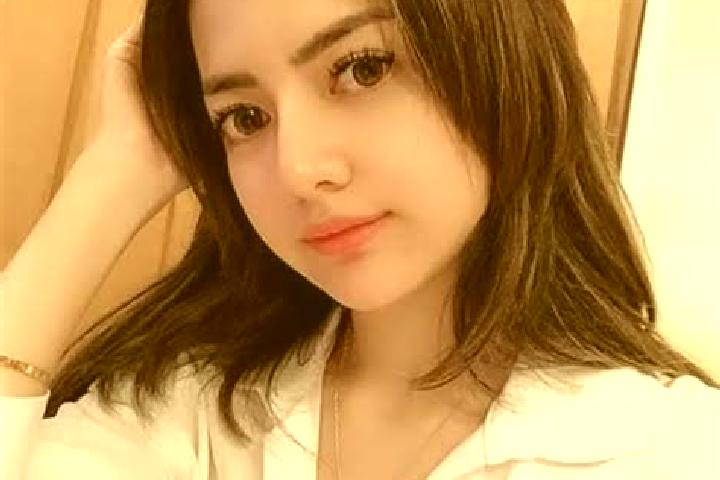 Scarlett, 27 — Escort in Oetaman, Indonesia