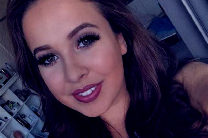 Scarlett, 29, a chestnut green-eyed european companion based in Cerilly. Offering Prostate Massage, Couples, Roleplay, Fetish, Travel Companion. Available fo...
