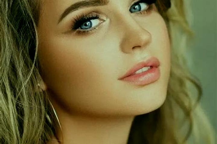Scarlett, 30, a dark blonde blue-eyed middle eastern companion based in Pontalina. Offering Travel Companion, OWO, A-Level. Available for incall and outcall,...
