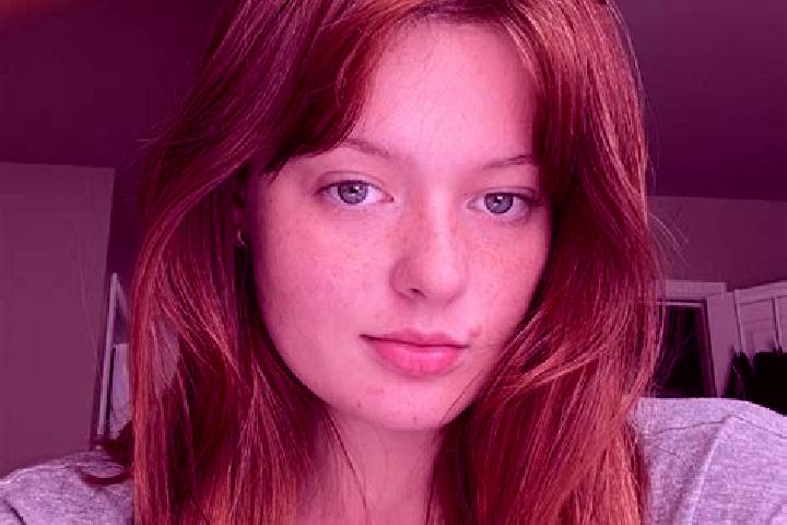 Scarlett, 30, a red grey-eyed caucasian companion based in Tokonou. Offering BDSM, Striptease, Girlfriend Experience, Domination, Dinner Date. Available for ...