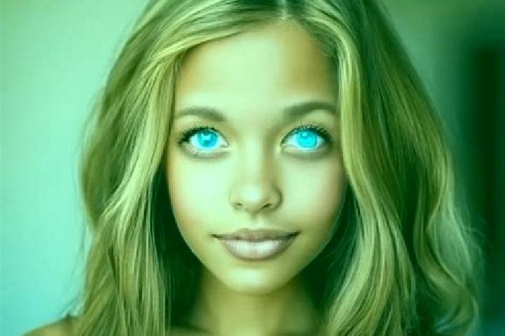 Scarlett, 31, a chestnut blue-eyed mixed companion based in Soc Son. Offering GFE, 69, Striptease, Dinner Date. Available for incall and outcall, overnight b...