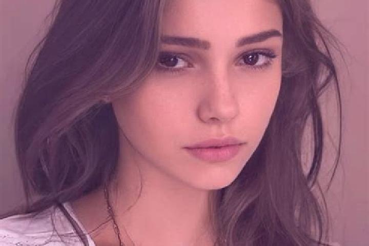 Scarlett, 31, a chestnut brown-eyed slavic companion based in Von Ormy. Offering Party Girl, Girlfriend Experience, Domination. Available for incall and outc...