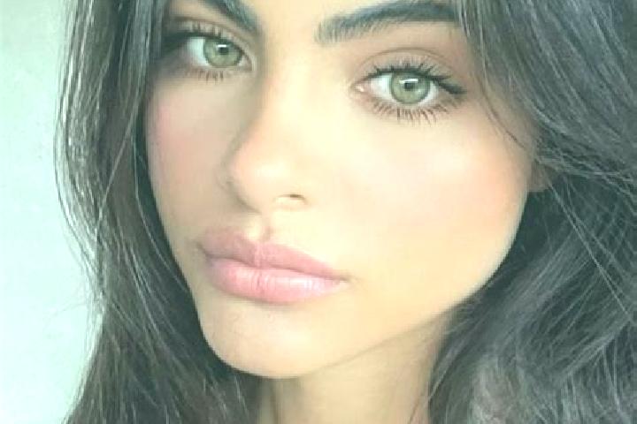 Scarlett, 31, a chestnut dark-eyed indian companion based in Indian Heights. Offering Massage, Dinner Date, 69, BDSM. Available for incall and outcall, overn...