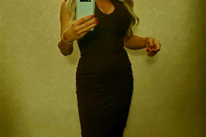 Scarlett, 31, a dark blonde amber-eyed caucasian companion based in Thunzini. Offering CIM, Dinner Date, GFE, Overnight. Available for incall and outcall, da...