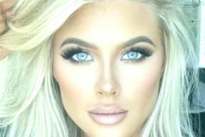 Scarlett, 32, a platinum blonde dark-eyed caribbean companion based in Codos. Offering Dinner Date, Erotic Massage, BDSM, Domination. Available for incall an...