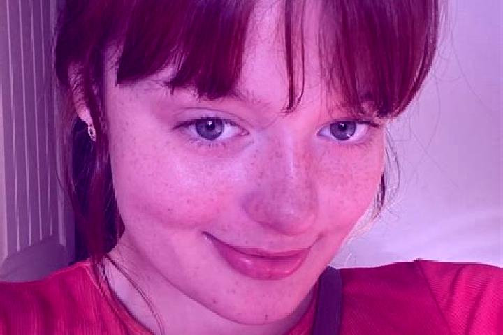 Scarlett, 32, a red brown-eyed mixed companion based in Vaudes. Offering Couples, Prostate Massage, Domination. Available for incall and outcall, day and eve...