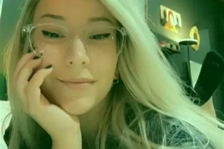 Scarlett, 33, a blonde grey-eyed mixed companion based in Santa Vitoria. Offering GFE, Tantra, Overnight, Dinner Date. Available for incall and outcall, over...