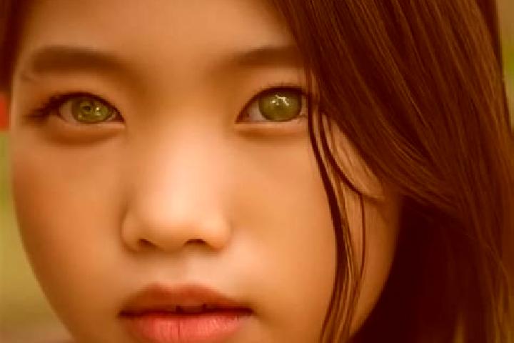 Scarlett, 34, a dark blonde green-eyed asian companion based in Ortuella. Offering Erotic Massage, Domination, Duos. Available for incall and outcall, day an...