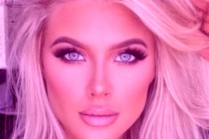 Scarlett, 34, a platinum blonde dark-eyed slavic companion based in Zons. Offering Domination, Party Girl, Prostate Massage. Available for incall and outcall...