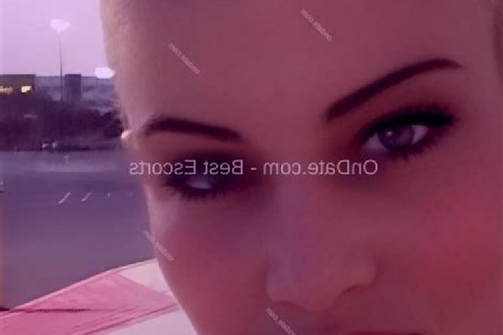 Scarlett, 34 — Escort in Dingjiaqiao, China