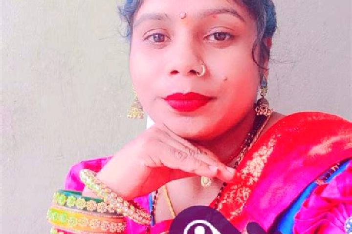 Scarlett, 34 — Escort in Tamgaon, India