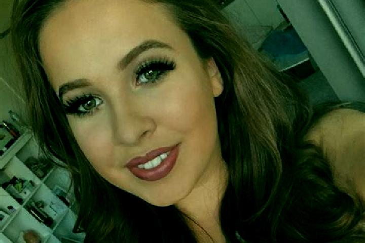 Scarlett, 35, a auburn amber-eyed european companion based in Casteldelci. Offering Party Girl, 69, Couples. Available for incall and outcall, overnight book...